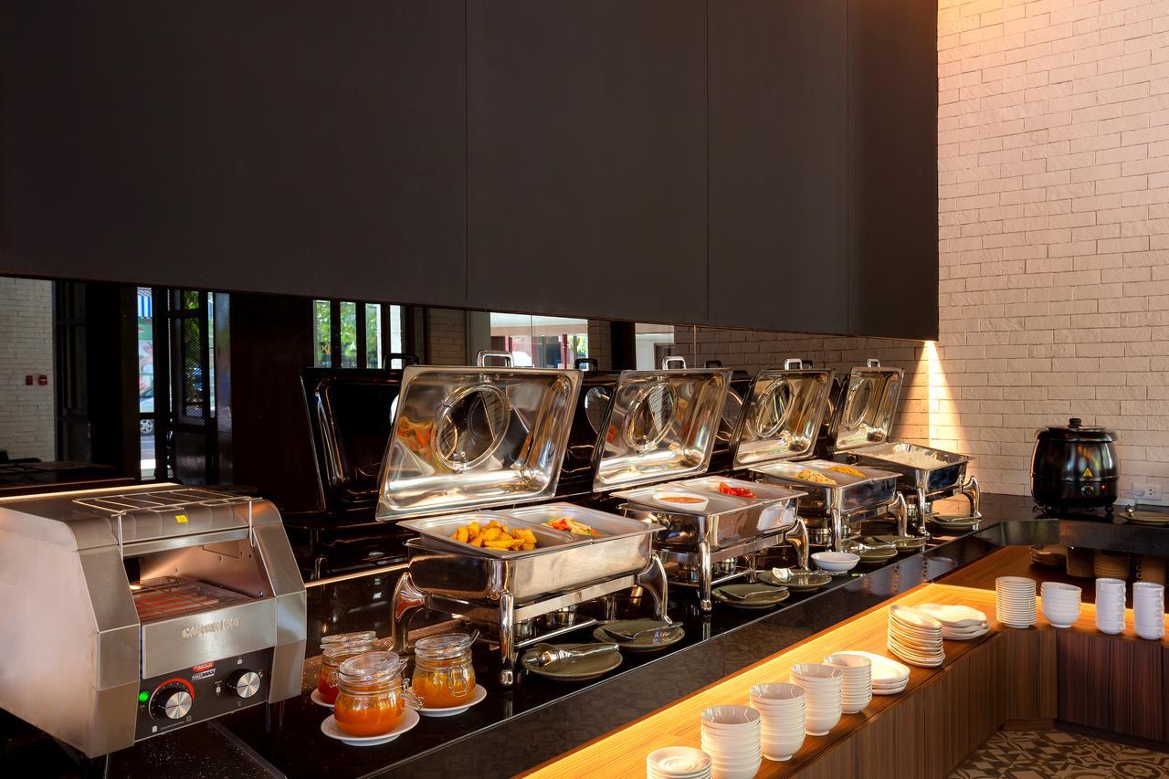 Ibis Styles Siem Reap Hotel Exterior photo